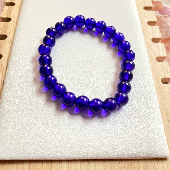 Vibrant Blue Beaded Bracelet - Picture 4 of 4